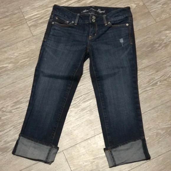 American Eagle Artist Capris - Picture 2 of 11